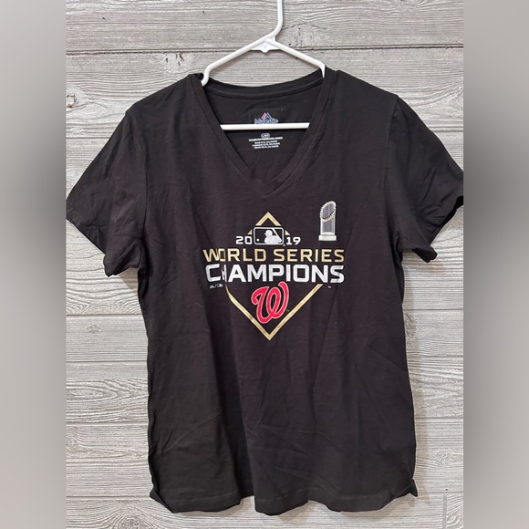 Washington Nationals 2018 Champions Shirt (L) - Picture 5 of 8